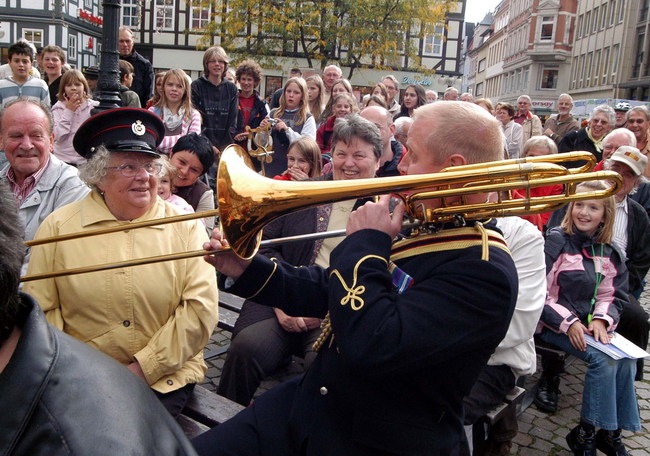 Benefiz-Konzert: Briten helfen mit Musik